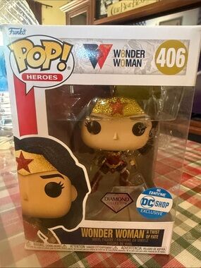 Funko Gold and Red Wonder Woman Pop! #406 Diamond Collection